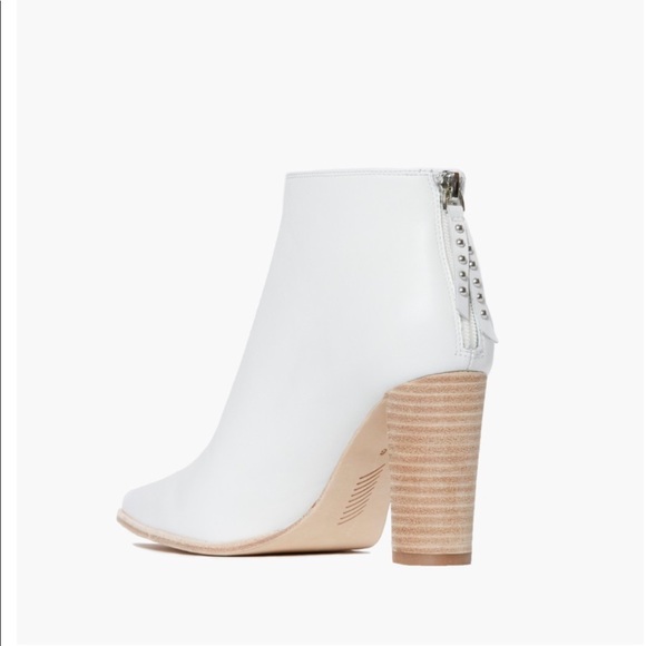 Paige White Kenna Bootie - Panna Leather size 10 - Picture 4 of 6